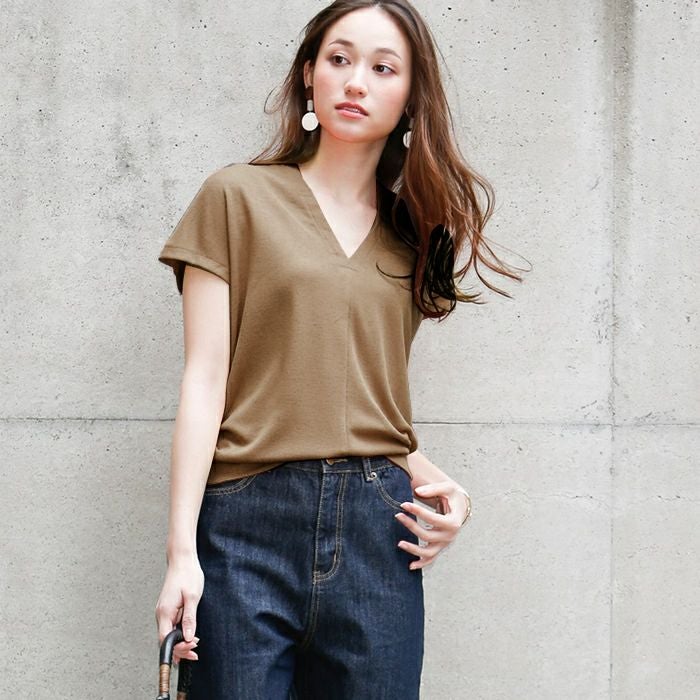 鋭角Vネックサマーニット｜細見え×涼感の大人きれいめトップス
