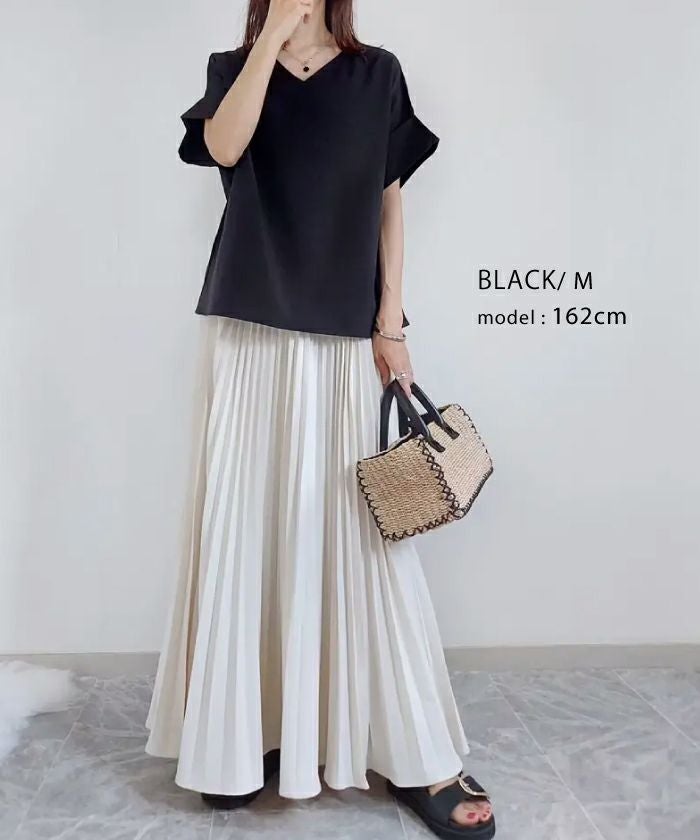 ◎新品　超美品　cawaii きらめく　Vネック　ブラウス　カットソー　S〜L◎ 秋に活躍【長袖ブラウス】はVネック＆抜き襟が上品！カットソー感覚で