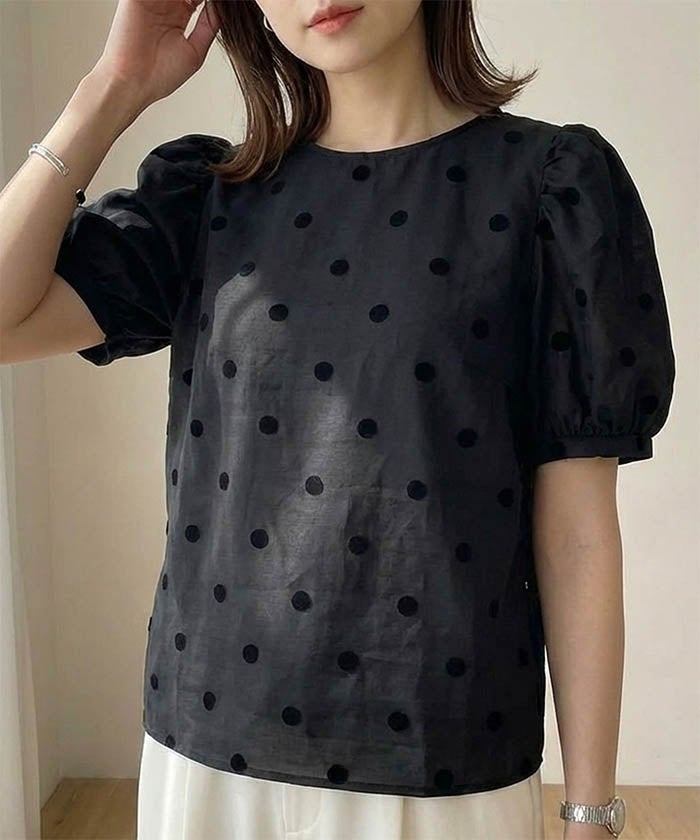 ドット柄シアーブラウス レディース｜パフスリーブで華奢見え＆今っぽ