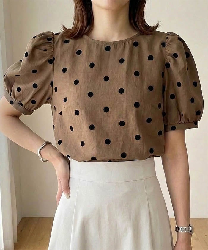 ドット柄シアーブラウス レディース｜パフスリーブで華奢見え＆今っぽ