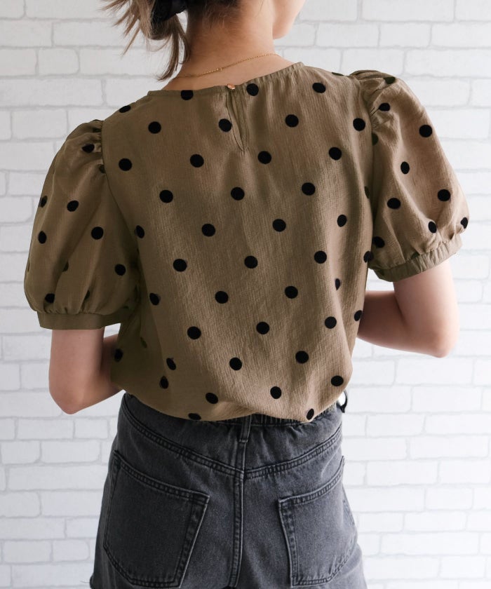 ドット柄シアーブラウス レディース｜パフスリーブで華奢見え＆今っぽ