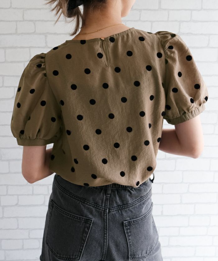 ドット柄シアーブラウス レディース｜パフスリーブで華奢見え＆今っぽ