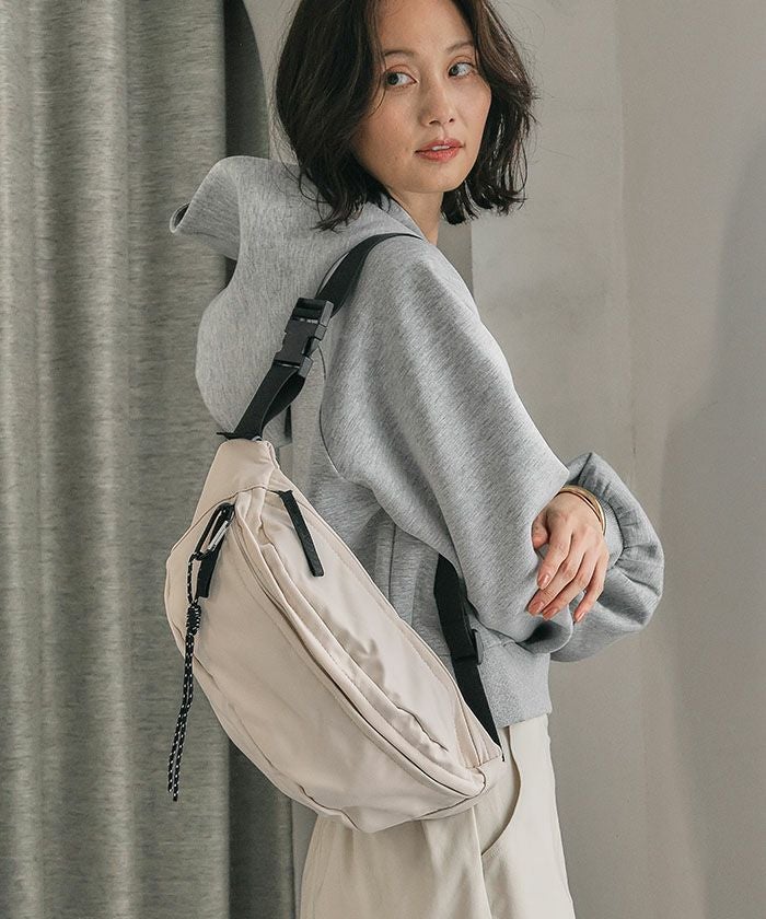 DOLCE&GABBNA　ナイロン製 ダークグレー ボディバッグ 000000006990-03.jpg?size=l&w=
