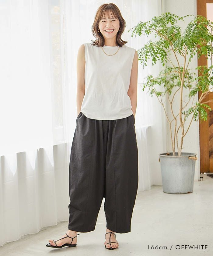 バックデザインノースリーブカットソー｜後ろ姿で差がつく主役トップス